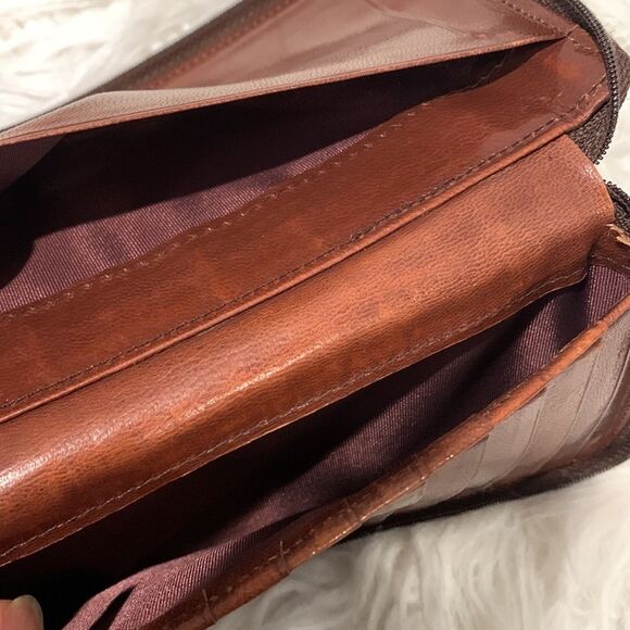 TUSK zip around long line wallet embossed leather slip/zip exterior pockets - Picture 6 of 8